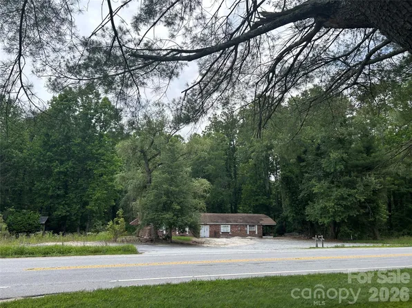 3177 Haywood Rd, Hendersonville, NC 28791