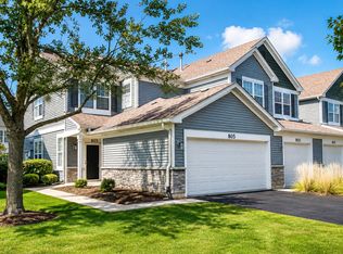 805 Genesee Dr, Naperville, IL 60563