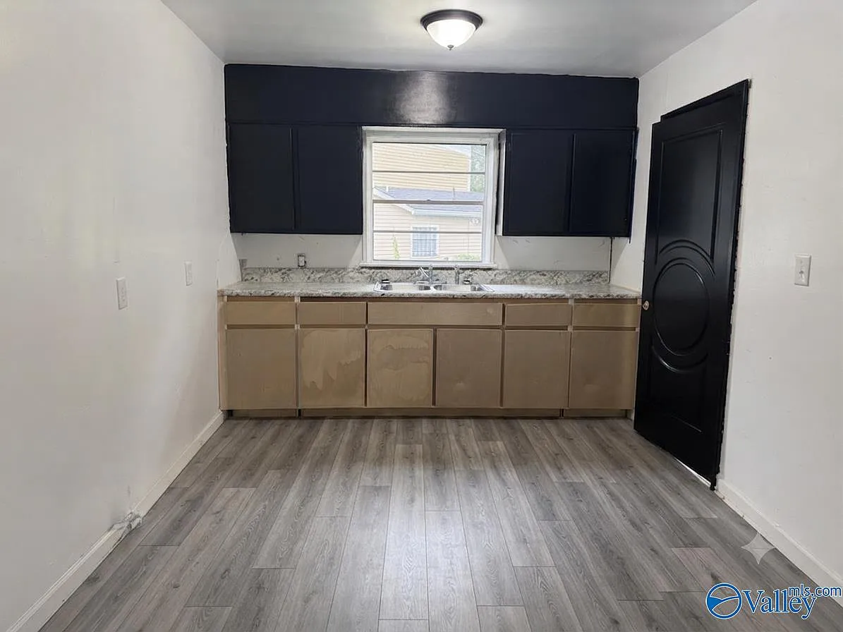 2 bed, 1.0 bath, 900 sqft, $975 — Photo 4