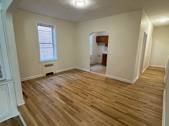 2nd image of 1081 Mace Ave #1A