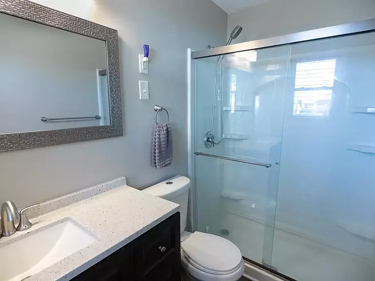 614 Camellia St NE — Photo 23