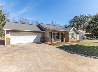 323 Tiffany Ln, Warner Robins, GA 31093