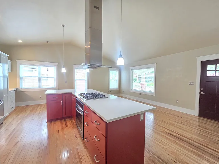 34 W 26th Ave — Photo 17