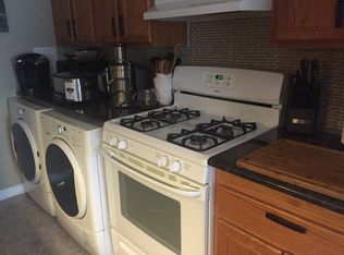1242 Cove Dr #221-C, Prospect Heights, IL 60070
