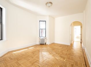 352 W 18th St APT 2A, New York, NY 10011