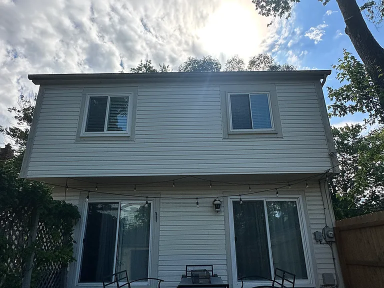 1451 Courtland Blvd — Photo 2