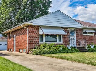 23502 Brookton Rd, Warrensville Heights, OH