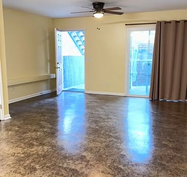 145 Colonial Cir #A1 — Photo 3