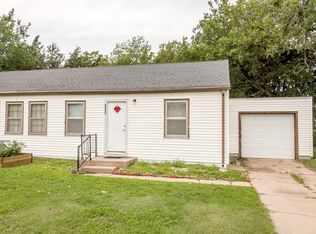2721 N Adams St, Hutchinson, KS 67502
