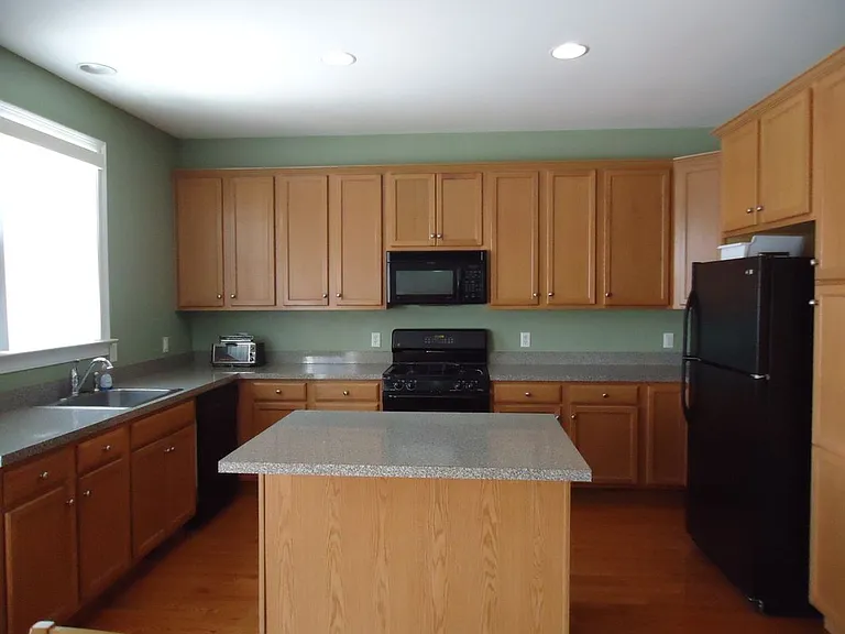 8 Tucker St #8 — Photo 3
