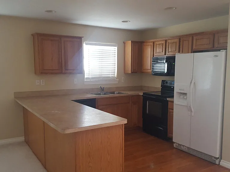 3169 E Eleven Mile Rd — Photo 17