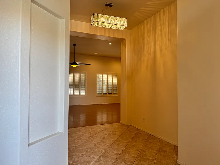 2821 E Stottler Ct — Photo 4