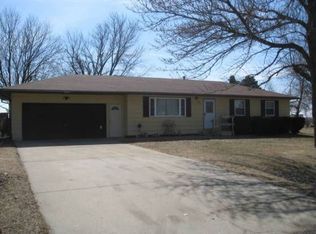 112 College Dr, Melbourne, IA 50162