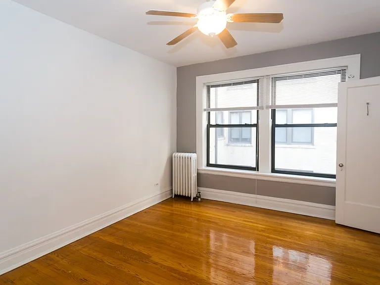 445 W Melrose St #B4 — Photo 11