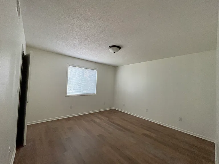 1204 Northridge Rd #12 — Photo 7