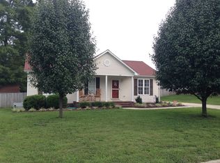 1121 Bridgewater Dr, Burlington, NC 27217