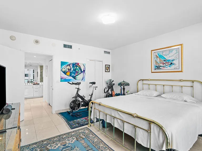 1331 Brickell Ave #1000 — Photo 8