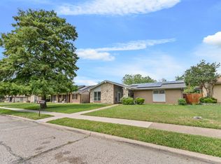 3705 Flamingo Ln, Irving, TX 75062