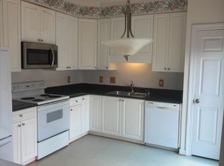 5325 Village Square Ct, Virginia Beach, VA 23455