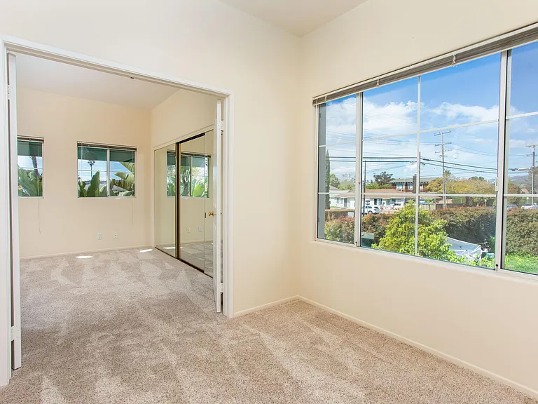 2432 De La Vina St #A — Photo 11