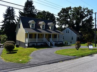 205 College Cres, Staunton, VA 24401