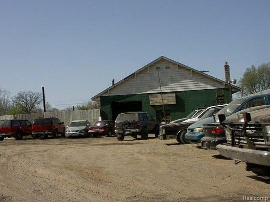1st image of 3297 Warren Dr