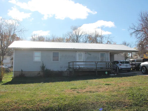302 E Clouse Street, Mountain Grove, MO 65711