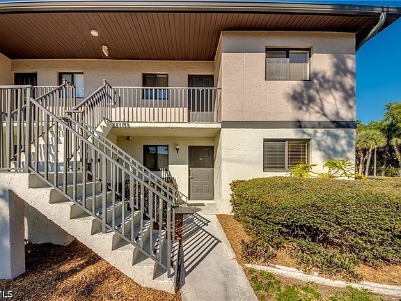 2nd image of 1211 Barrett Rd APT 1108