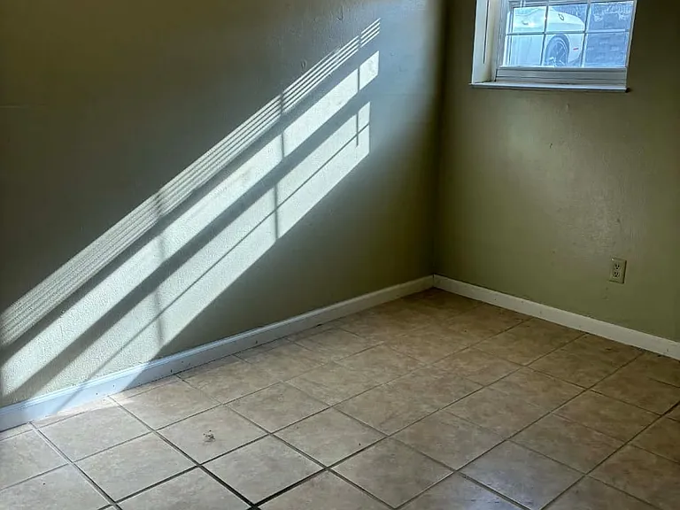 1170 Grand Terrace Dr #4 — Photo 6