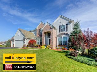 2473 Eyrie Dr, Woodbury, MN 55129