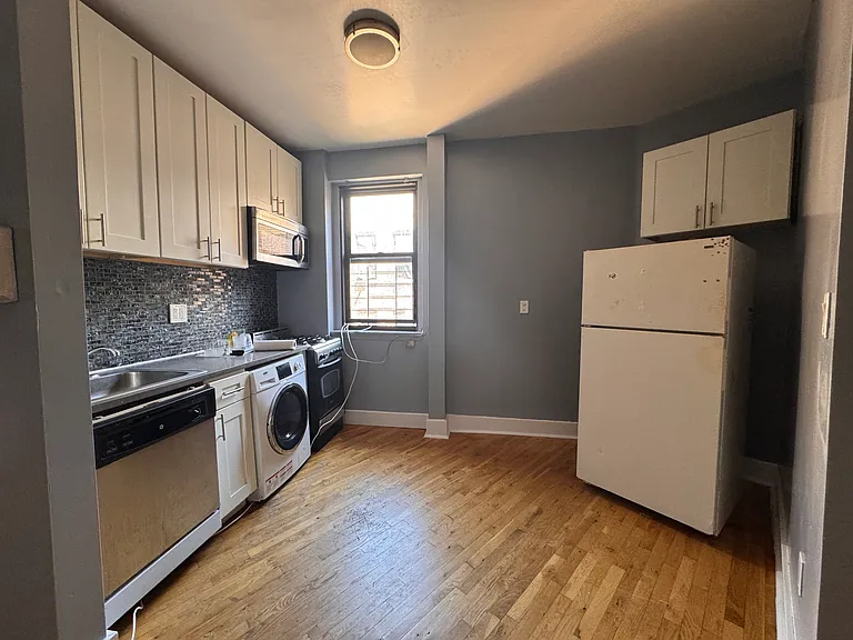 820 Riverside Dr #5G — Photo 3