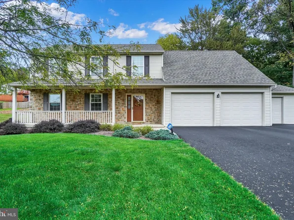 2413 Jetty Ln, Columbia, PA 17512