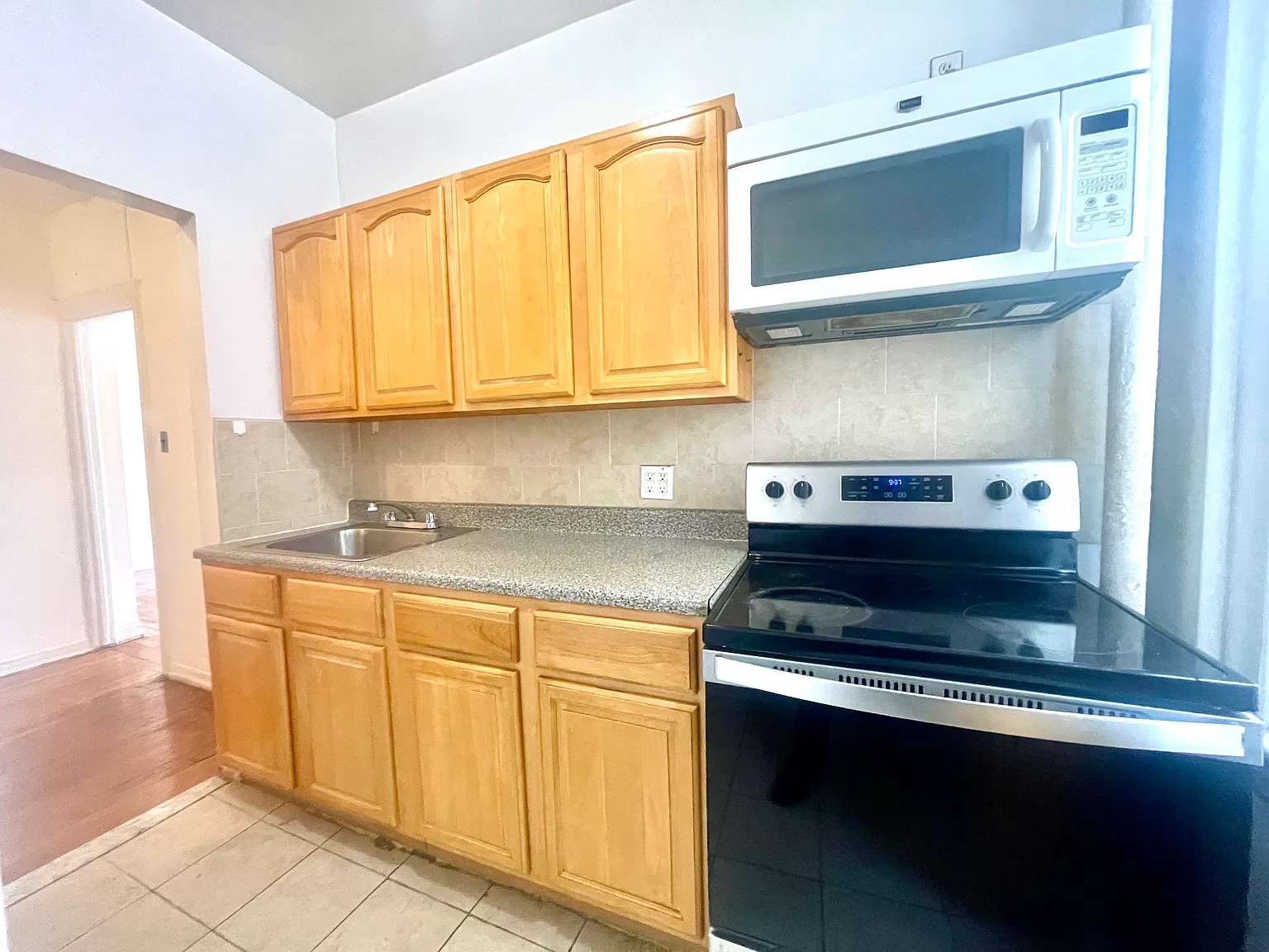 1 bed, $1,700 — Photo 3