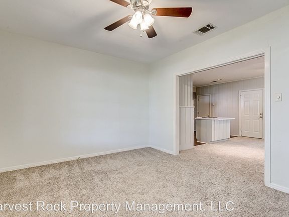 3rd image of 2827 Forest Park Blvd