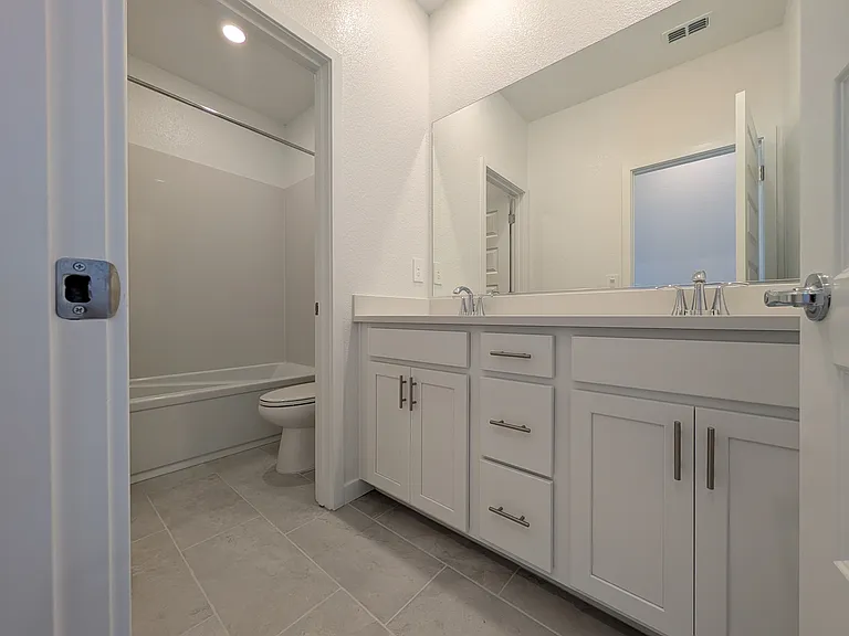 3937 Sunset Harbor Ave — Photo 7