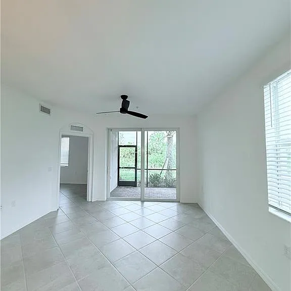 14161 Heritage Landing Blvd #1118 — Photo 10
