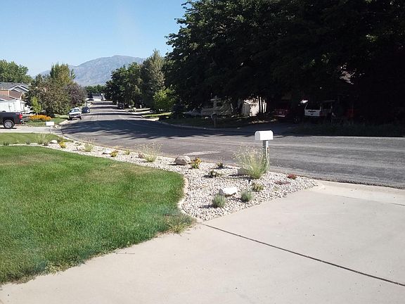 Nice quiet neighborhood