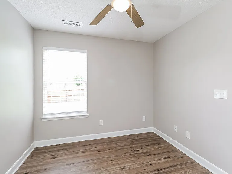 14017 Sobeck Ln — Photo 14