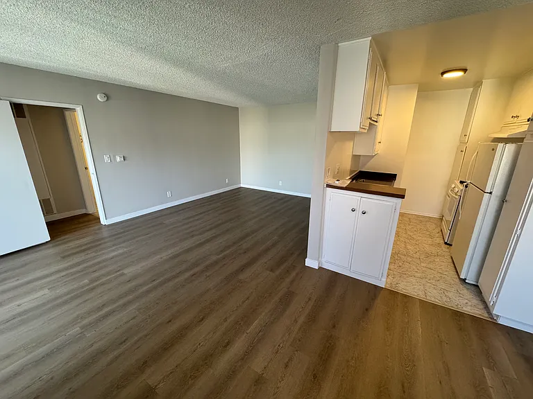 5068 Franklin Ave — Photo 7