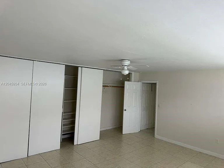 11925 NE 19th Dr #8 — Photo 3