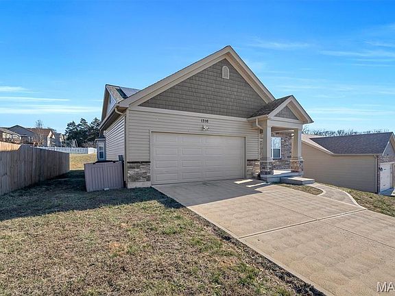 2nd image of 1316 Wesford Way