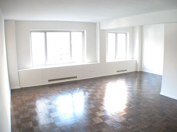 3rd image of 200 E 57th St APT 16N