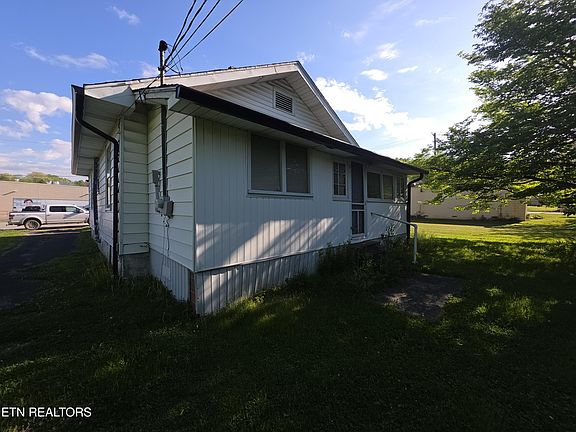4th image of 1009 E Cumberland Ave