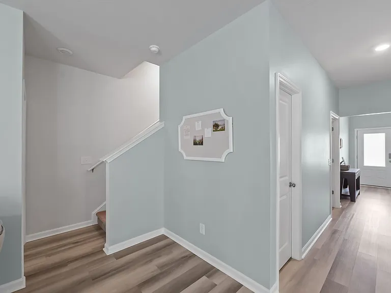 1431 Waybridge Way — Photo 28