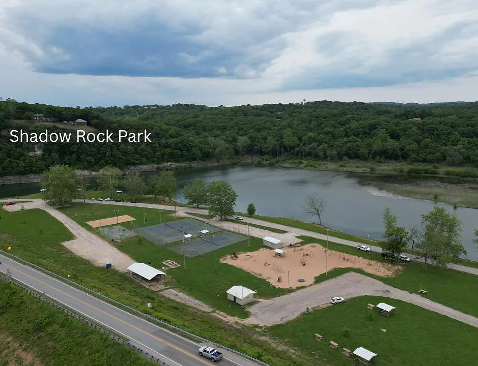 164 Forsyth Taneyville Rd #1