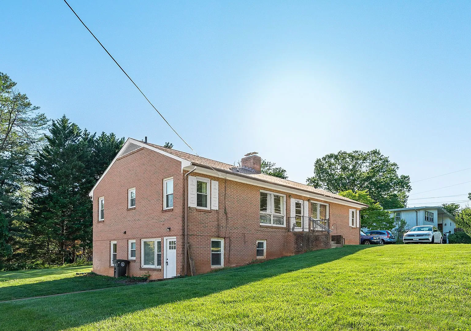 4801 Boonsboro Road — Photo 2