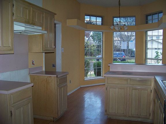 4th image of 1809 Lincolnshire Way