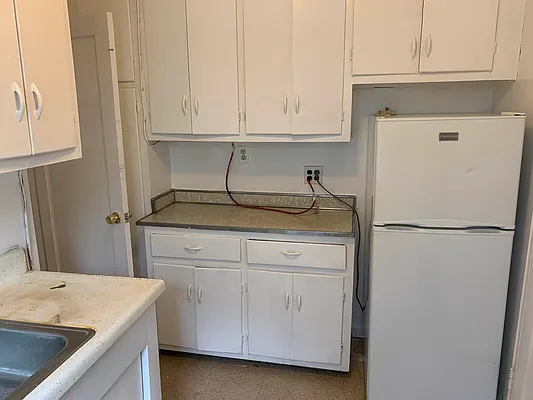 Rented by Showcase Realty | media 11