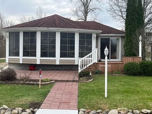 80 Lane 101 Jimmerson Lk, Angola, IN 46703