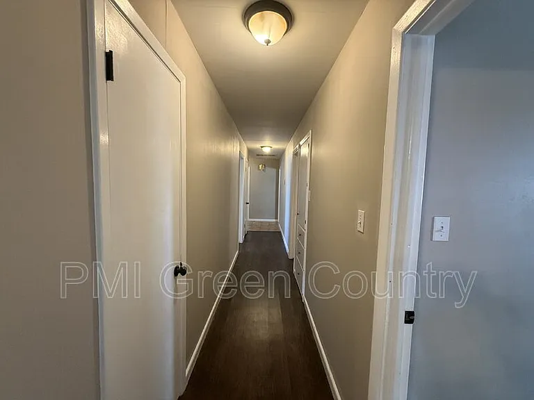 5919 E 45th St — Photo 20
